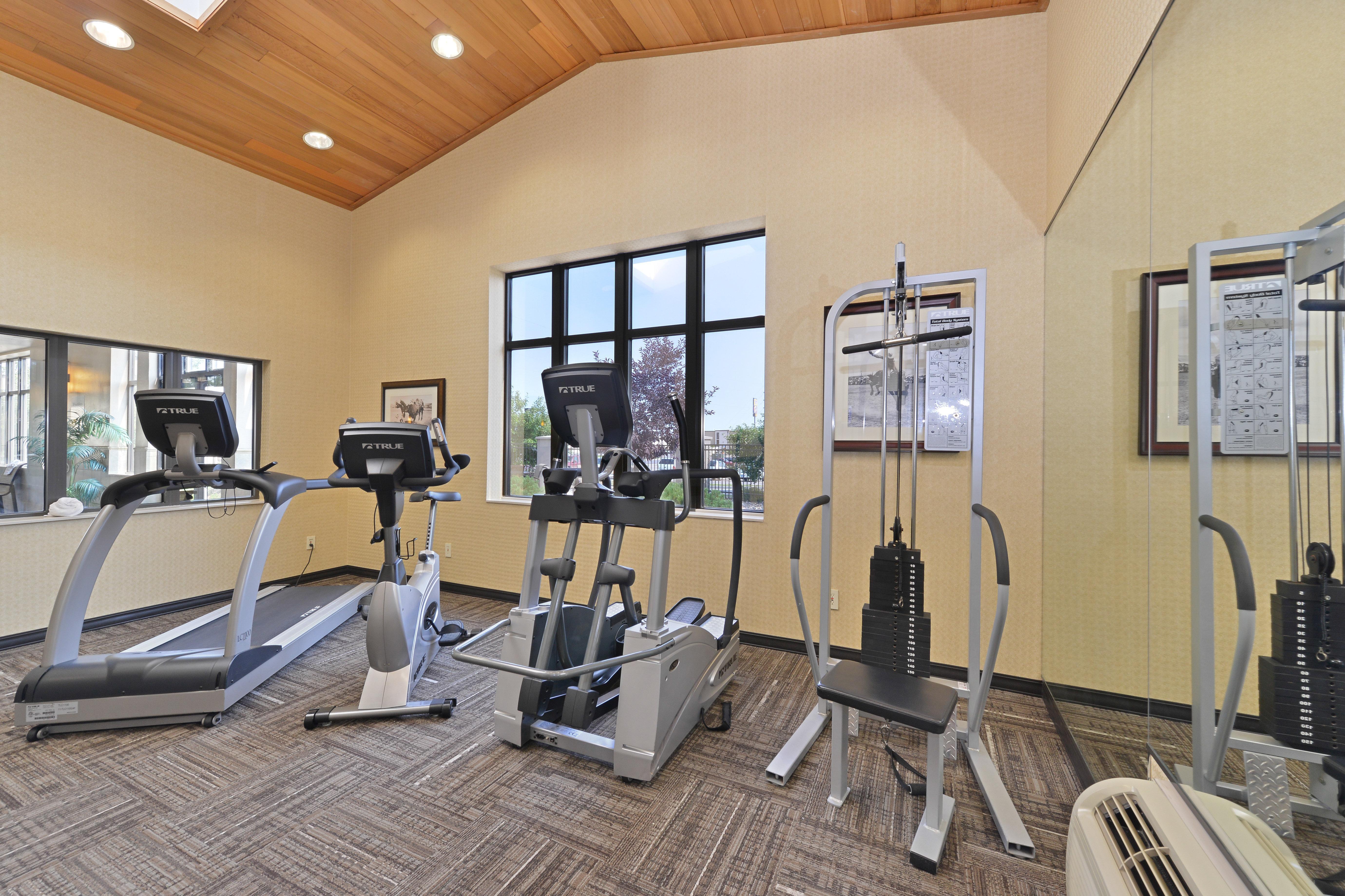 Holiday Inn Express Hotel & Suites Gillette By Ihg Exterior foto